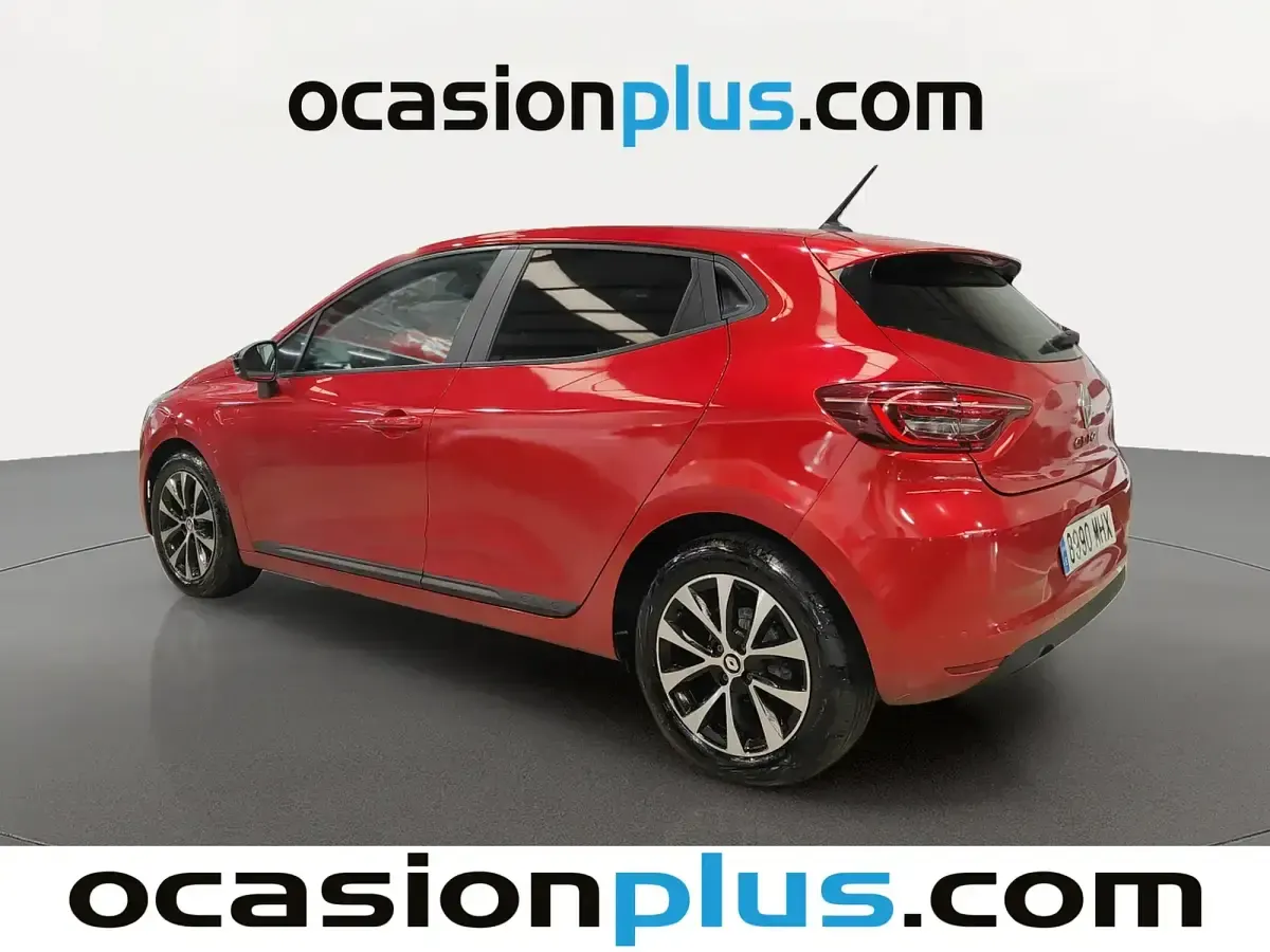 Usado Renault Clio Equilibre 100 CV (73 kW) 2023 Rojo Utilitario