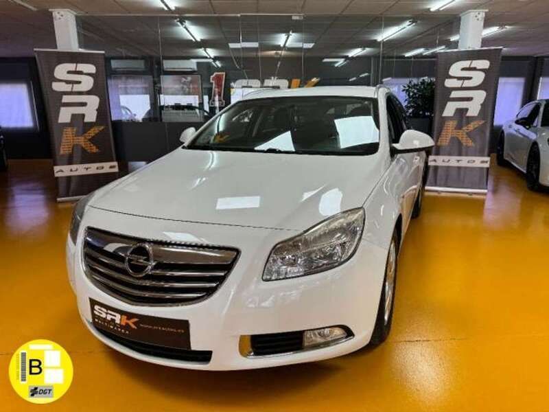 Blanco Usado 2011 Opel Insignia Edition Familiar | 7450 € (Un poco caro) - Imagen 1/4