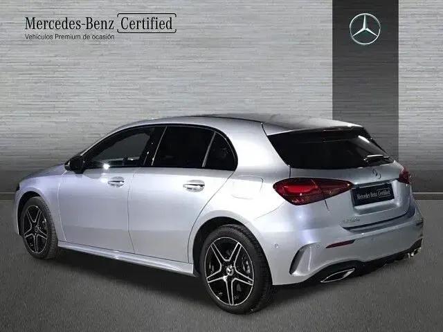 Usado Mercedes A250 218 CV (160 kW) 2025 Plata hightech Berlina