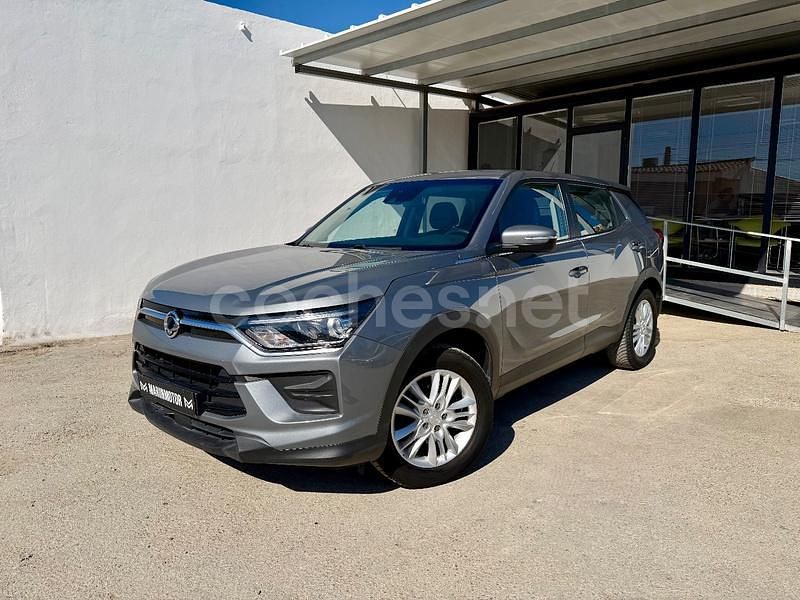 Gris / plata Usado 2020 Ssangyong (KGM) Korando Limited SUV | 13.990 € - Imagen 1/4