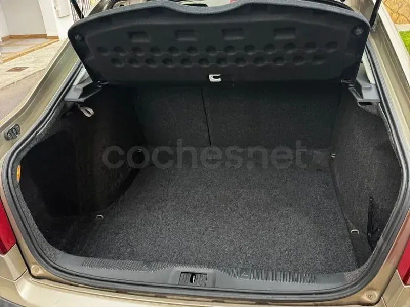 Usado Skoda Octavia Active 105 CV (77 kW) 2006 Beige Berlina