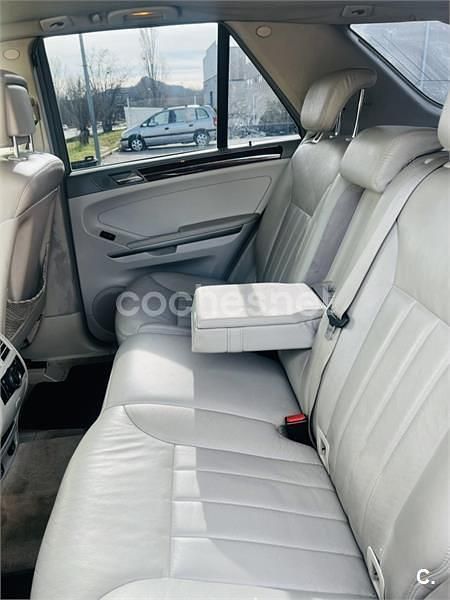 Usado Mercedes ML320 224 CV (164 kW) 2006 Gris / plata SUV