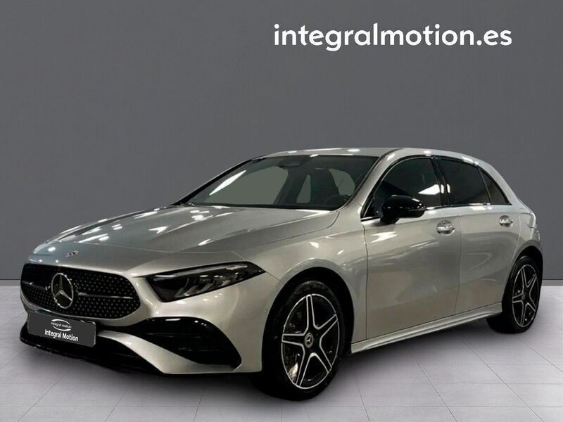 Gris Usado 2024 Mercedes A250 Advanced Berlina | 37.500 € (Un poco caro) - Imagen 1/4