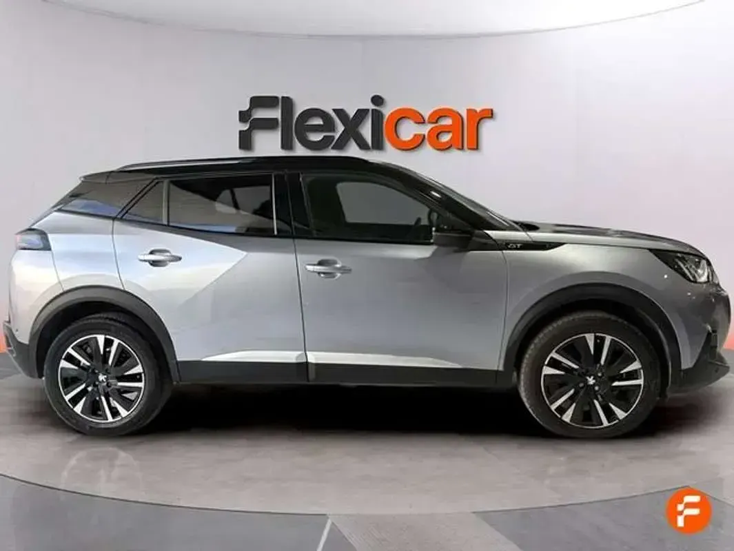 Usado Peugeot 2008 Allure 131 CV (96 kW) 2021 Gris SUV