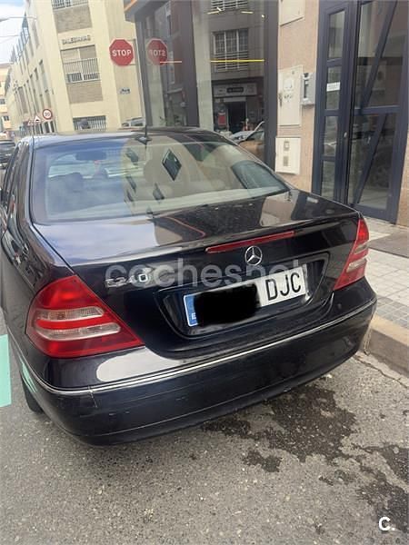 Usado Mercedes C240 Elegance 170 CV (125 kW) 2001 Negro Berlina
