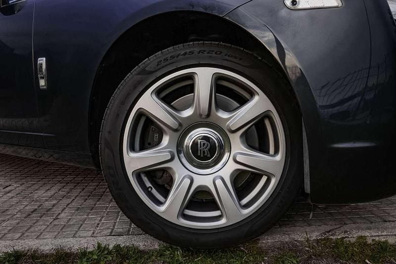 Usado Rolls Royce Ghost 571 CV (419 kW) 2010 Azul Berlina