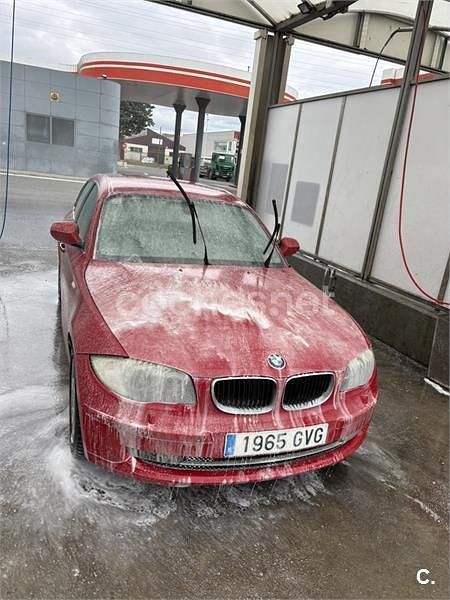 Usado BMW 116 115 CV (84 kW) 2010 Rojo Utilitario