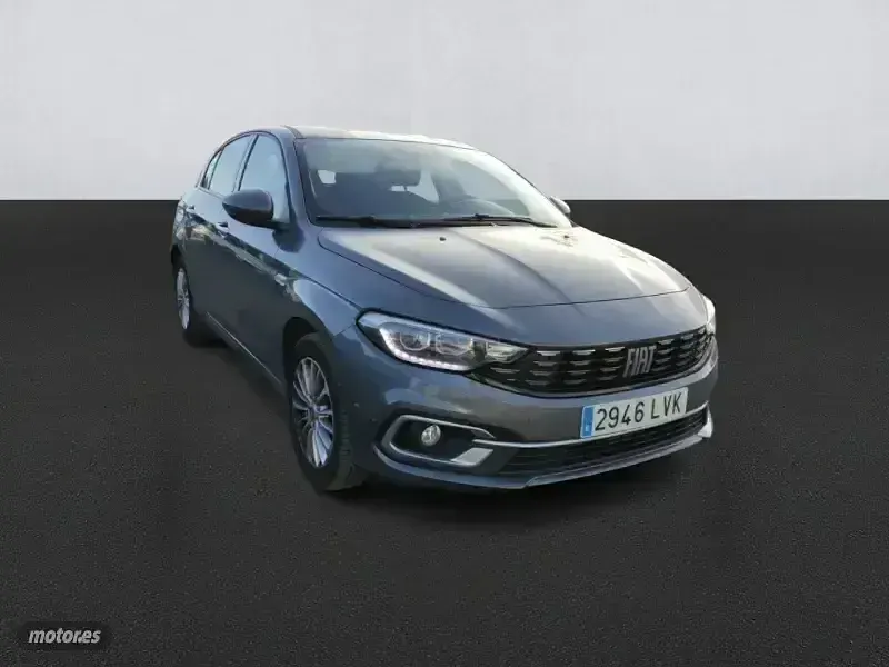 Usado Fiat Tipo Life 130 CV (95 kW) 2021 Gris