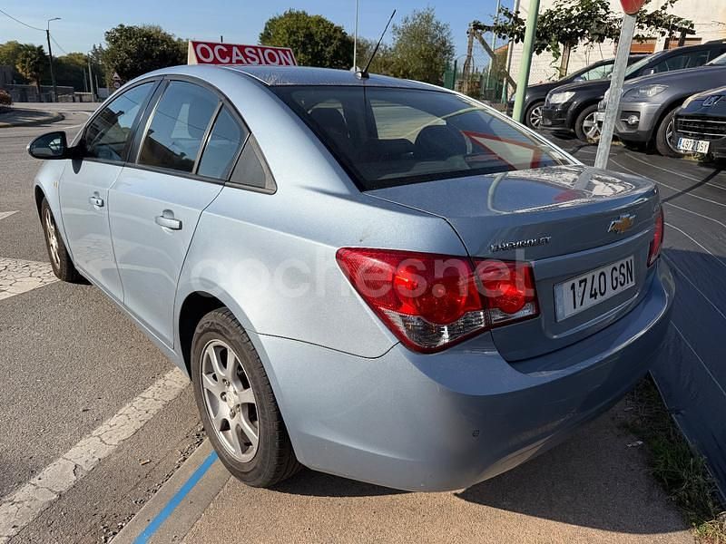 Usado Chevrolet Cruze LS 125 CV (91 kW) 2010 Azul Berlina