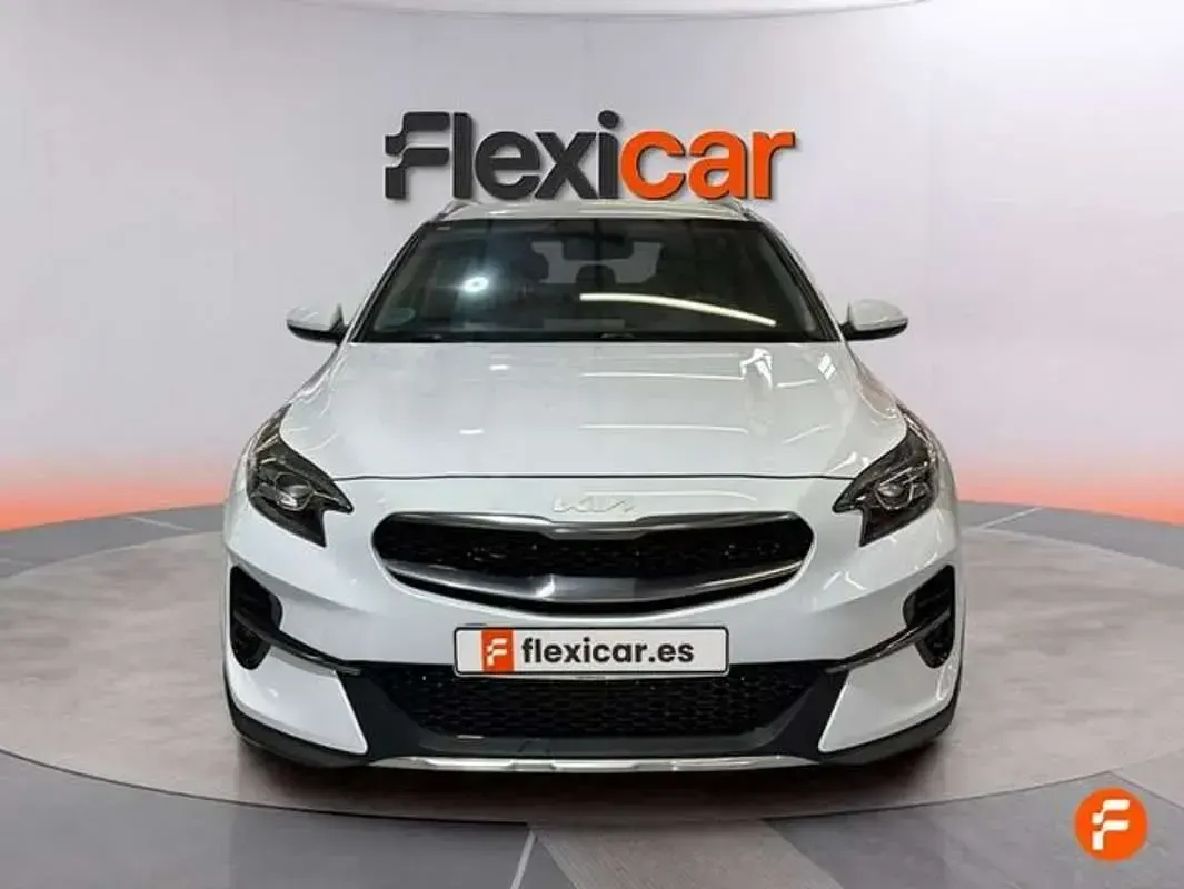 Usado Kia XCeed 120 CV (88 kW) 2022 Blanco SUV