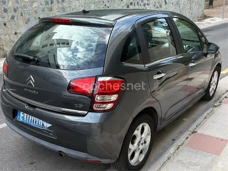 Usado Citroën C3 Live 82 CV (60 kW) 2016 Gris / plata Berlina