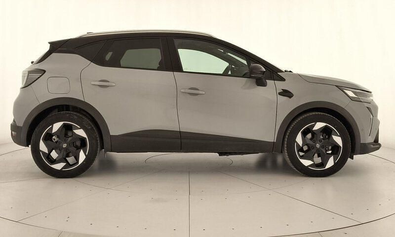 Usado Renault Captur Techno 100 CV (73 kW) 2025 Gris SUV
