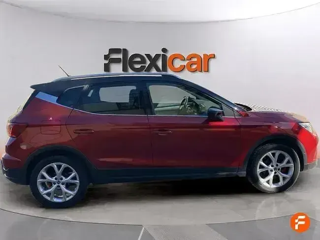 Usado Seat Arona FR 150 CV (110 kW) 2023 Rojo SUV
