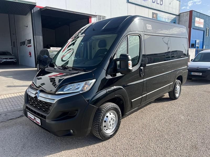 Usado Citroën Jumper 163 CV (119 kW) 2019 Negro Monovolumen