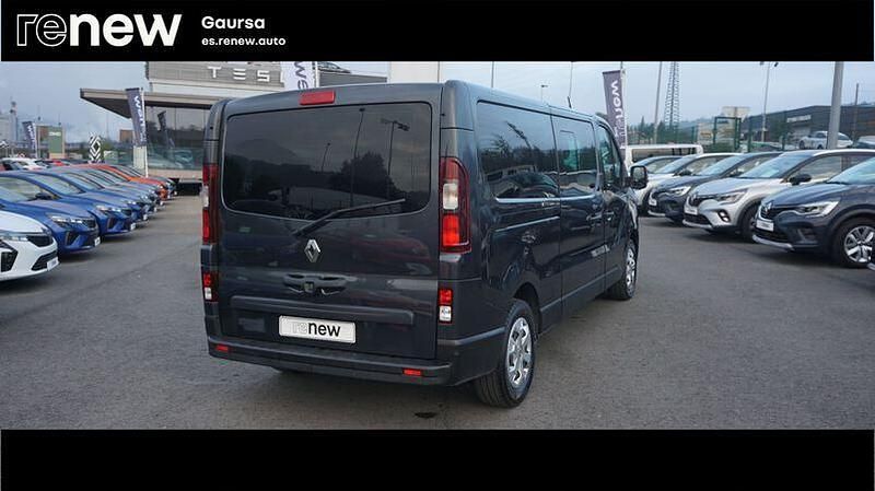 Usado Renault Trafic 110 CV (80 kW) 2023 Gris Monovolumen