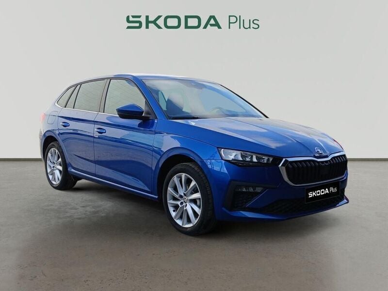 Azul Nuevo 2024 Skoda Scala Selection Utilitario | 23.390 € (Precio justo) - Imagen 1/4