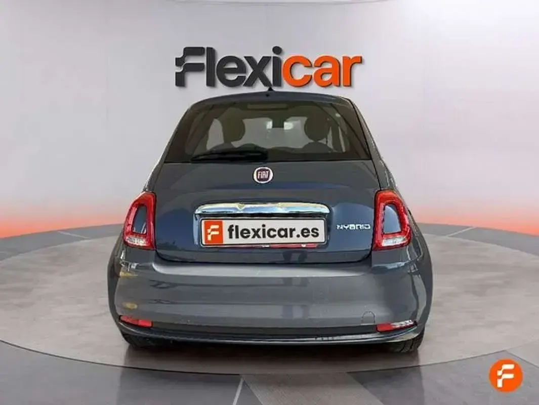 Usado Fiat 500 71 CV (52 kW) 2022 Gris Berlina