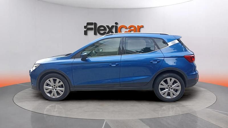 Usado Seat Arona Xperience 110 CV (80 kW) 2022 Azul SUV