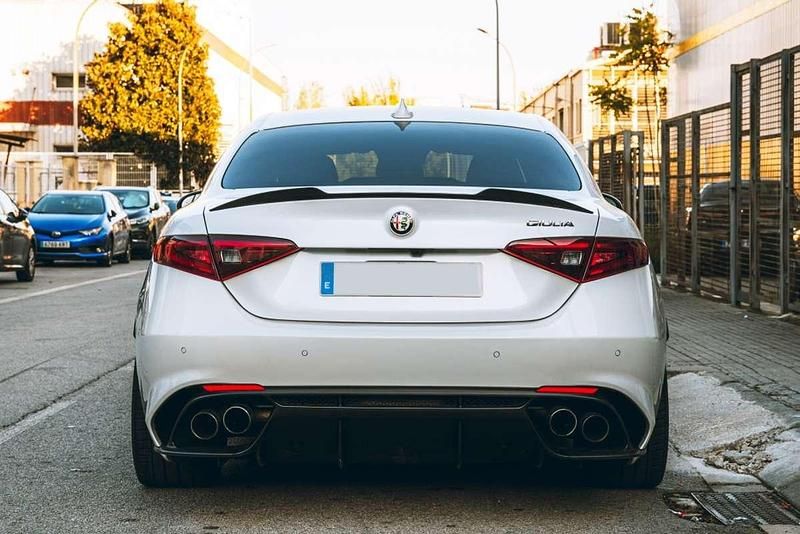 Usado Alfa Romeo Giulia Quadrifoglio 510 CV (375 kW) 2017 Blanco Berlina