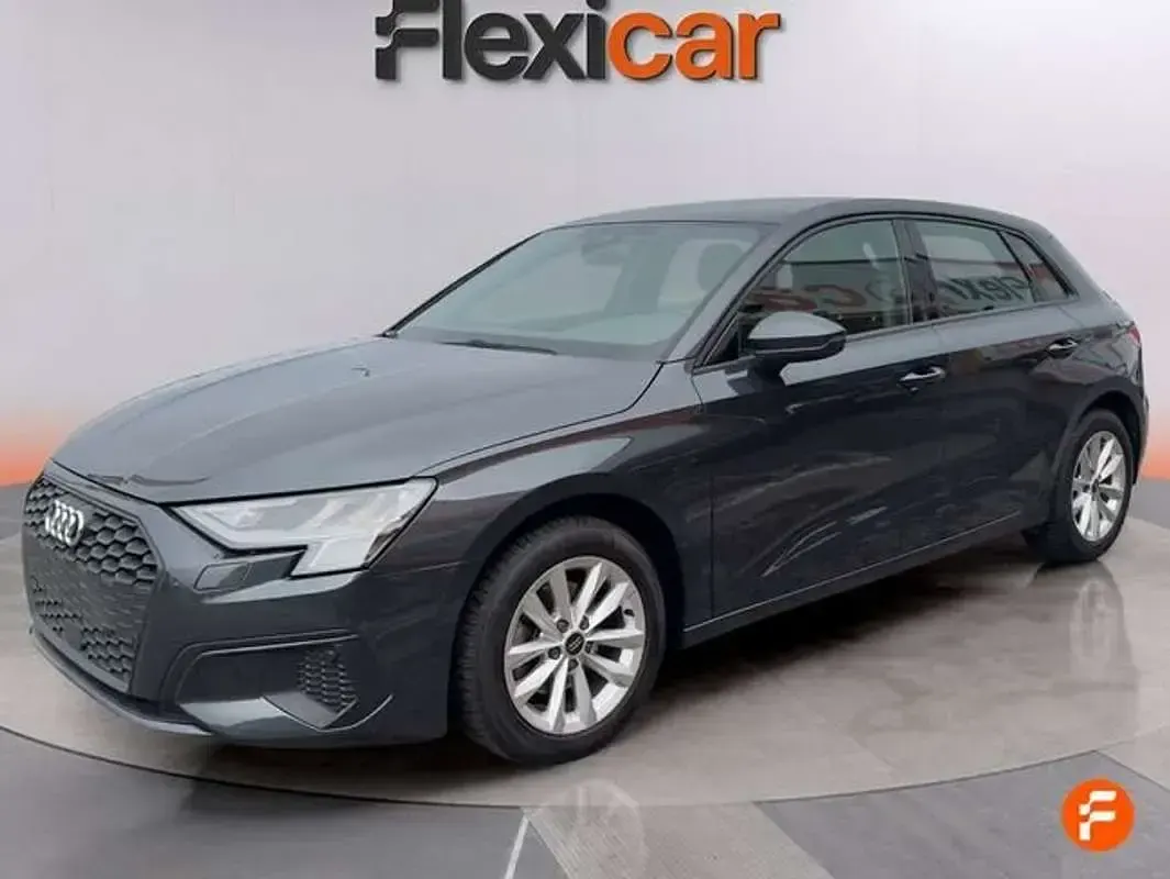 Usado Audi A3 Sportback 110 CV (80 kW) 2023 Gris Utilitario