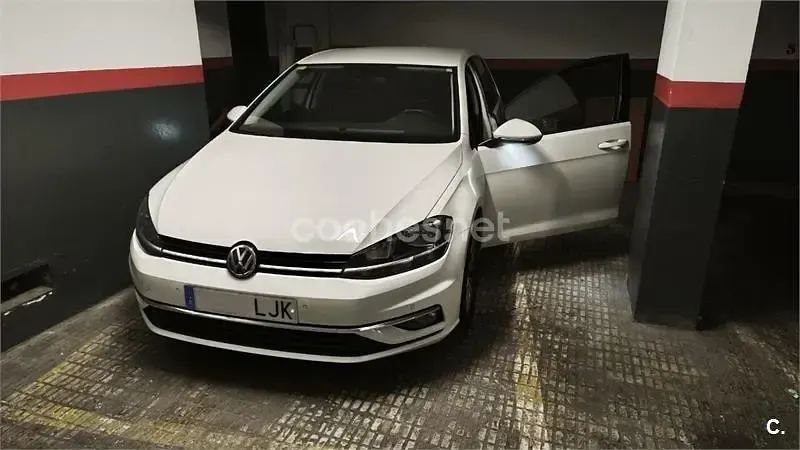 Usado VW Golf VII Advance 150 CV (110 kW) 2020 Blanco Familiar