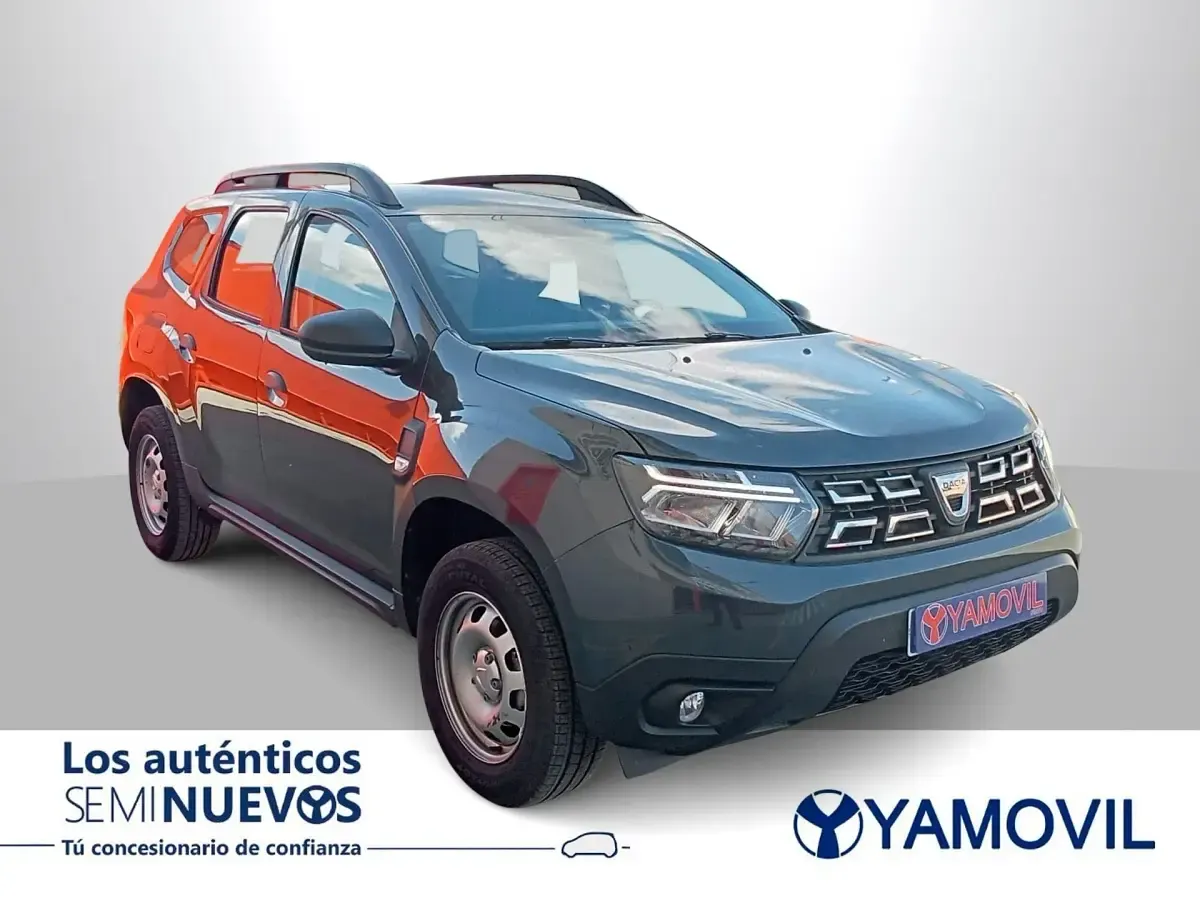 Begagnad Dacia Duster Essentiel 100 HK (73 kW) 2022 Grå SUV