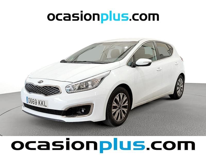 Blanco Usado 2018 Kia Ceed Utilitario | 9719 € (Super precio) - Imagen 1/4
