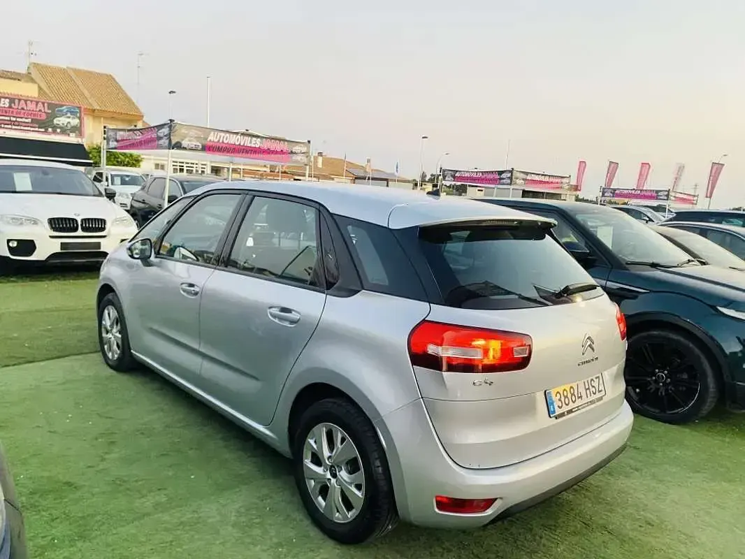 Usado Citroën Grand C4 Picasso Attraction 120 CV (88 kW) 2013 Monovolumen