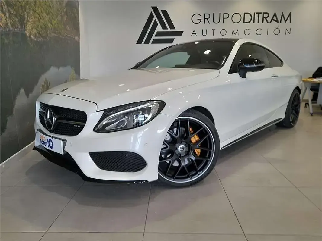 Usado Mercedes C300 258 CV (189 kW) 2018 Coupe