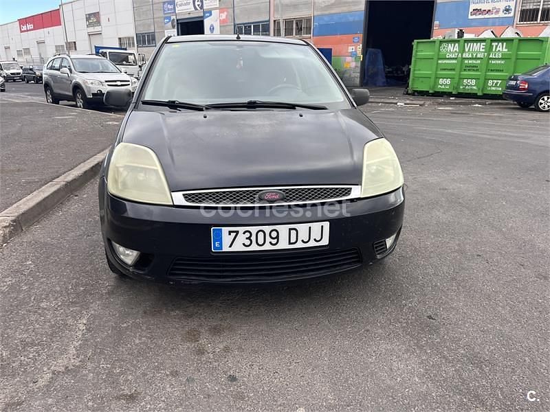Usado Ford Fiesta Sport 80 CV (58 kW) 2005 Negro Coupe