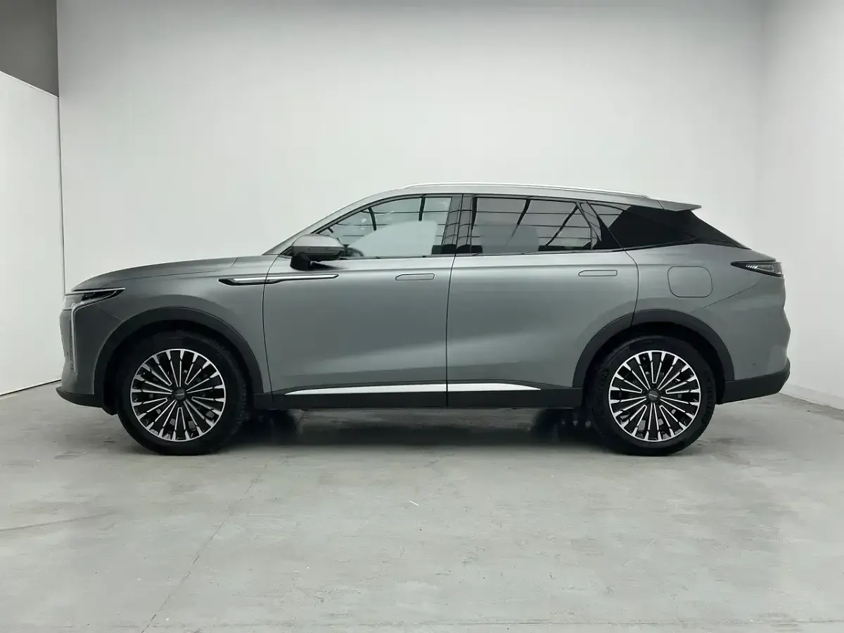Nuevo Omoda 9 537 CV (394 kW) 2026 Gris SUV