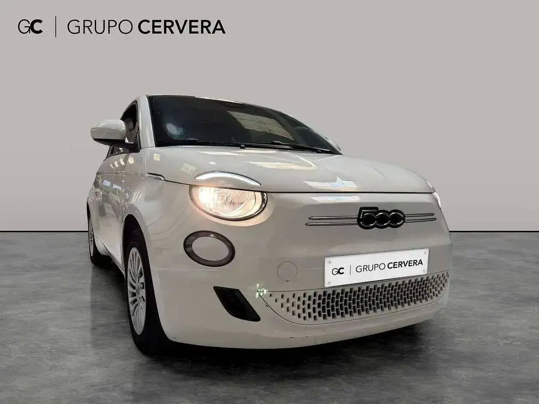 Usado Fiat 500e Action 69 kW (95 CV) 2022 Blanco Utilitario