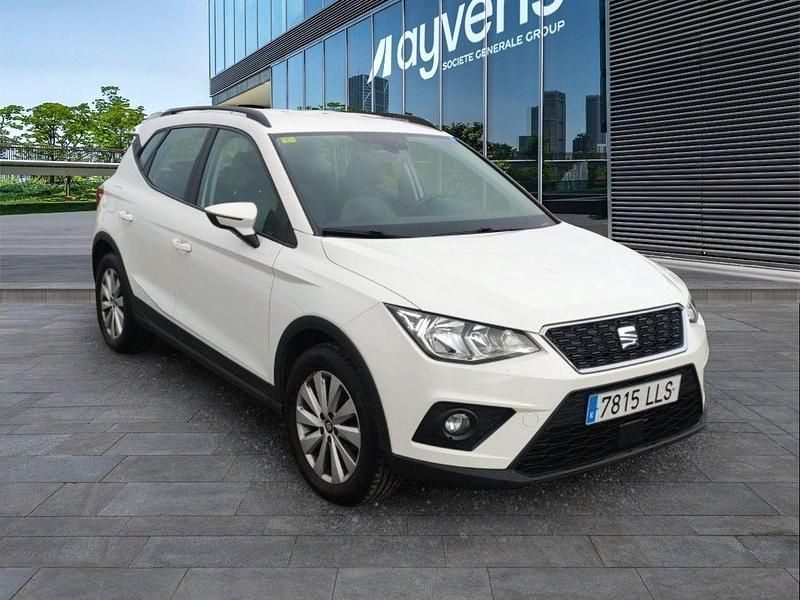 Usado Seat Arona Style 110 CV (80 kW) 2020 Blanco SUV