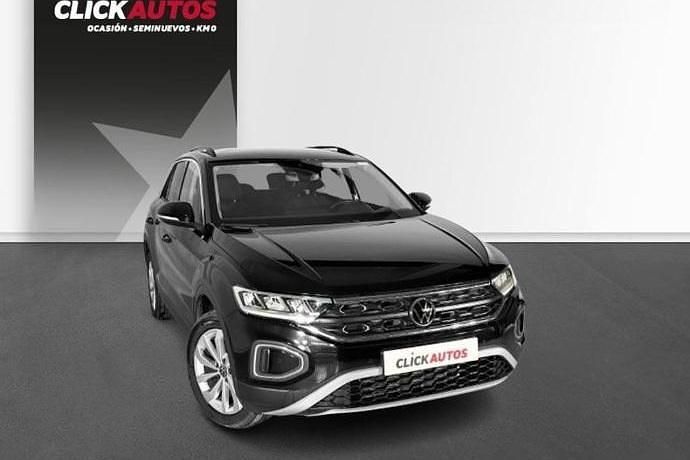 Usado VW T-Roc Life 110 CV (80 kW) 2022 Negro SUV