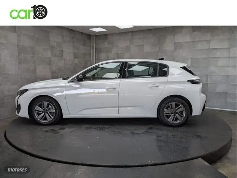 Usado Peugeot 308 Active 130 CV (95 kW) 2022 Blanco Berlina