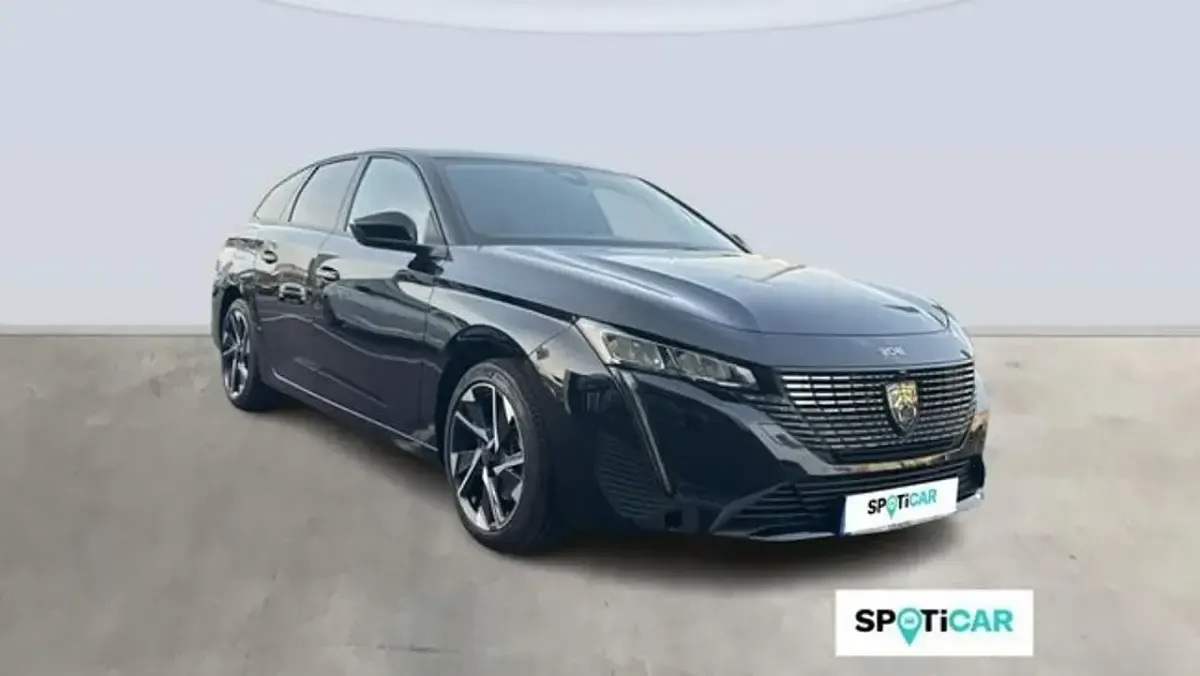 Usado Peugeot 308 Allure 130 CV (95 kW) 2024 Negro Berlina