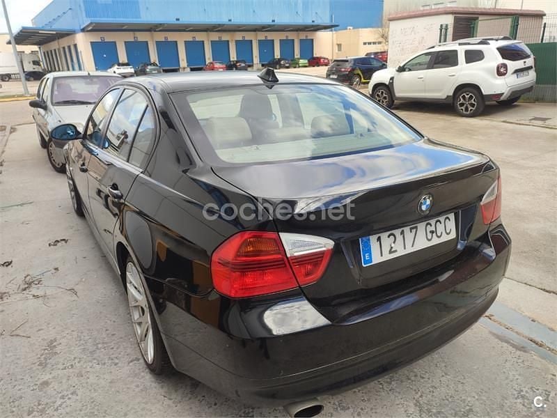Usado BMW 318 129 CV (94 kW) 2008 Negro Berlina