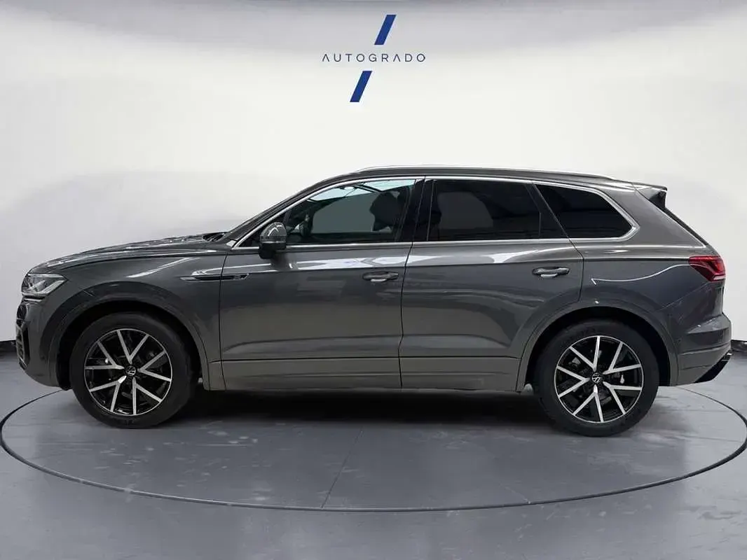 Usado VW Touareg 286 CV (210 kW) 2021 Gris SUV