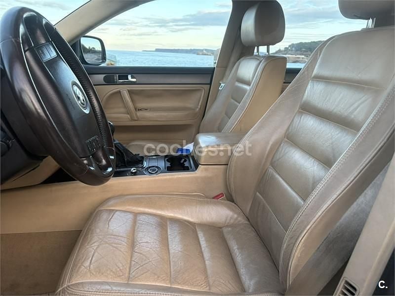 Usado VW Touareg R 174 CV (127 kW) 2004 Negro SUV