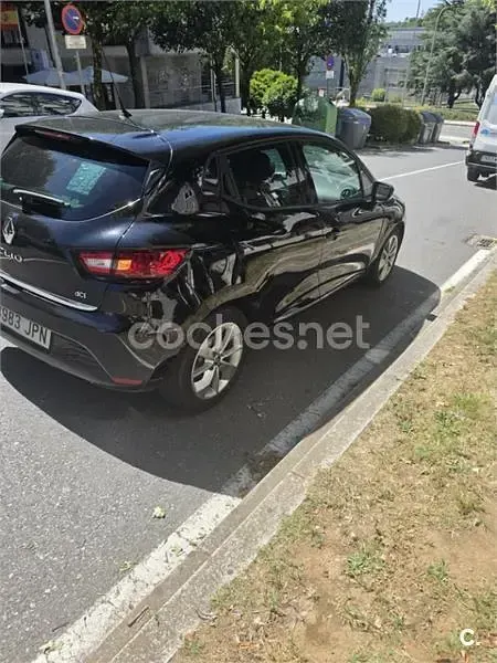 Usado Renault Clio IV LIMITED 75 CV (55 kW) 2016 Negro Berlina