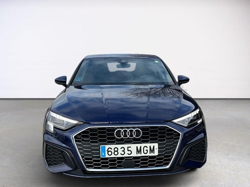 Usado Audi A3 S-Line 150 CV (110 kW) 2023 Azul Berlina