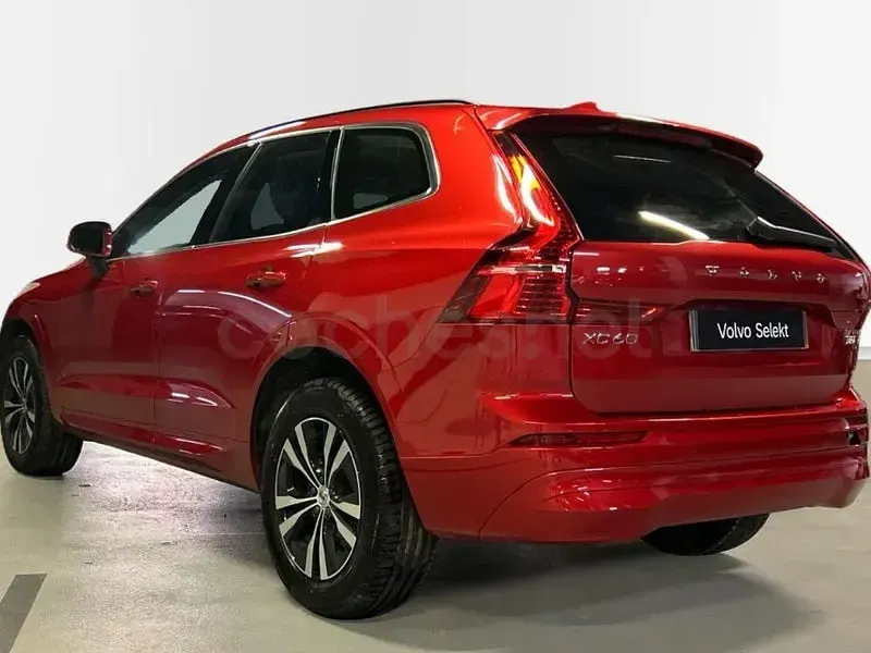 Używany Volvo XC60 Core 250 KM (183 kW) 2025 Czerwony SUV