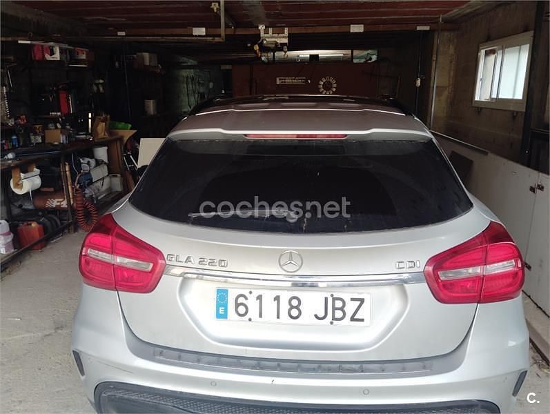 Usado Mercedes GLA220 AMG line 170 CV (125 kW) 2015 Gris / plata SUV