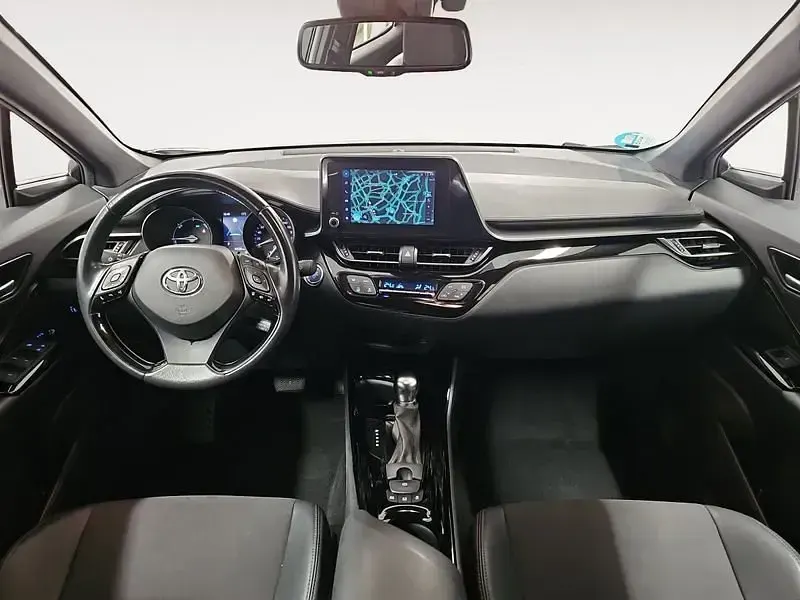 Usado Toyota C-HR Advance 122 CV (89 kW) 2021 Gris SUV