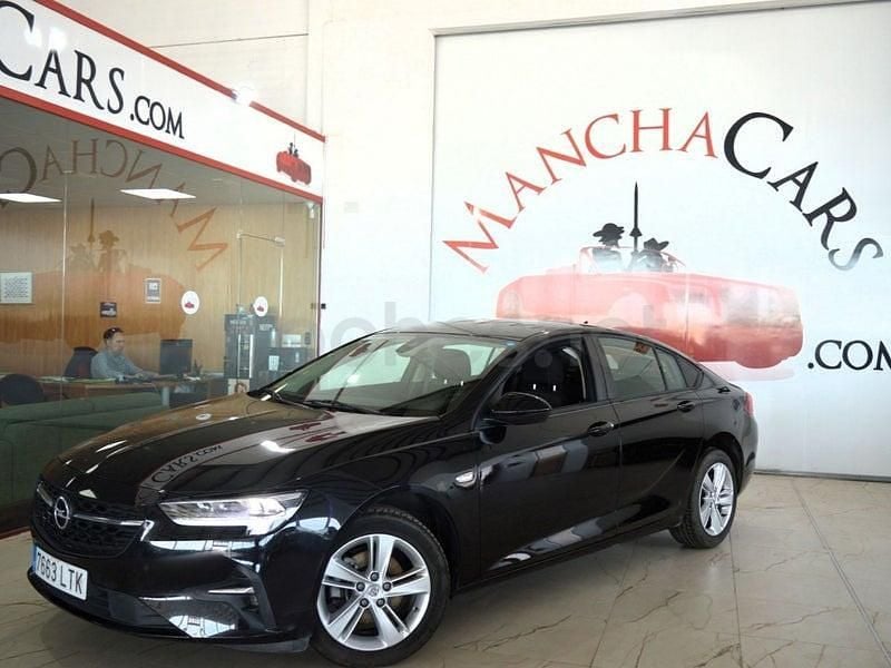 Usado Opel Insignia Business Edition 122 CV (89 kW) 2022 Azul Berlina