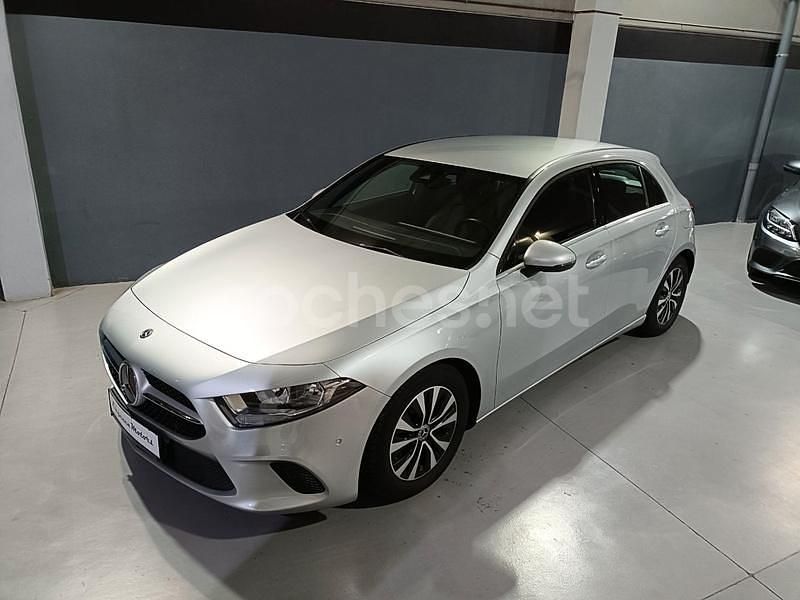 Gris / plata Usado 2020 Mercedes A180 Berlina | 18.700 € (Super precio) - Imagen 1/4