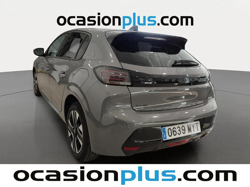 Usado Peugeot 208 Allure 100 CV (73 kW) 2025 Gris Utilitario