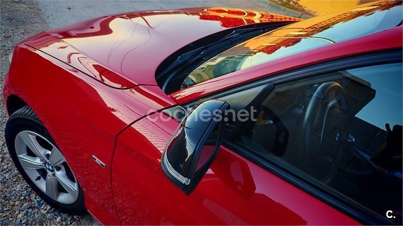 Usado BMW 114 Sport Line 102 CV (75 kW) 2012 Rojo Utilitario