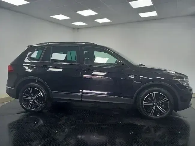 Usado VW Tiguan Life 245 CV (180 kW) 2022 Negro SUV