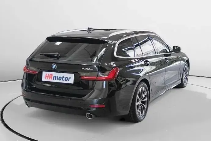 Usado BMW 330e Advantage 292 CV (214 kW) 2022 Berlina